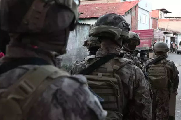 Türkiyədə genişmiqyaslı antiterror əməliyyatı zamanı saxlanılanların sayı artdı